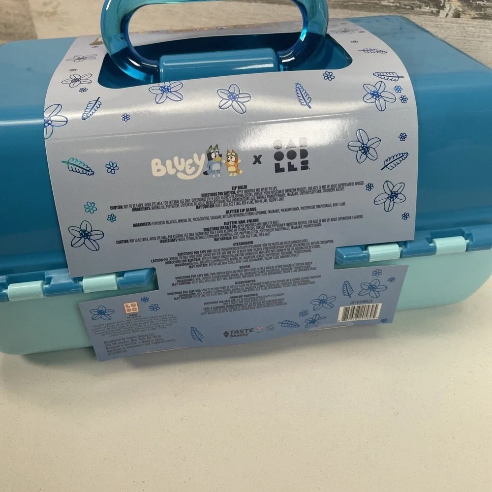 NEW Bluey X Caboodles Makeup Beauty Organizer Kit Carrying Case - 12 Piece‎ Set
